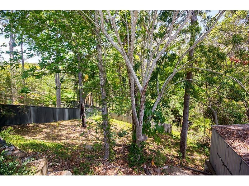 15 Stonehaven Place, Highland Park QLD 4211