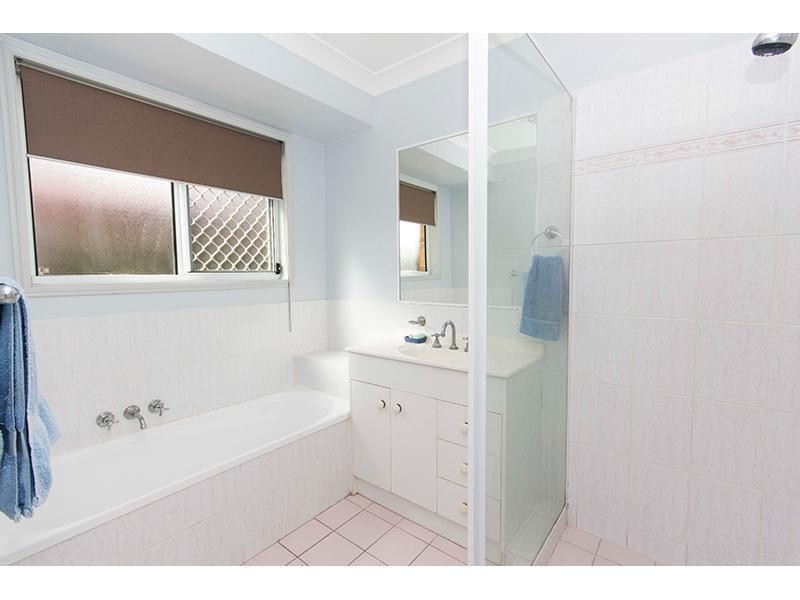 12 Edgehill Drive, Nerang QLD 4211