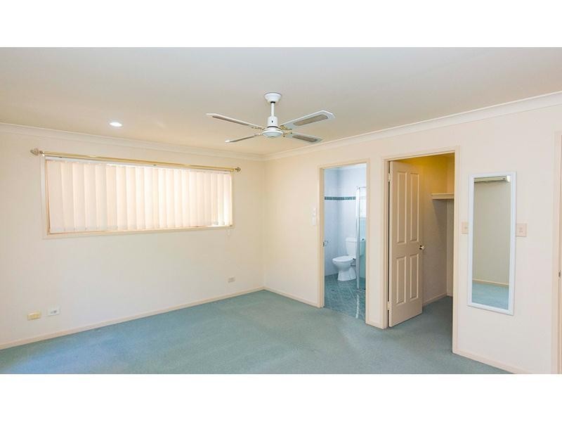 5 Kilmarnock Close, Highland Park QLD 4211