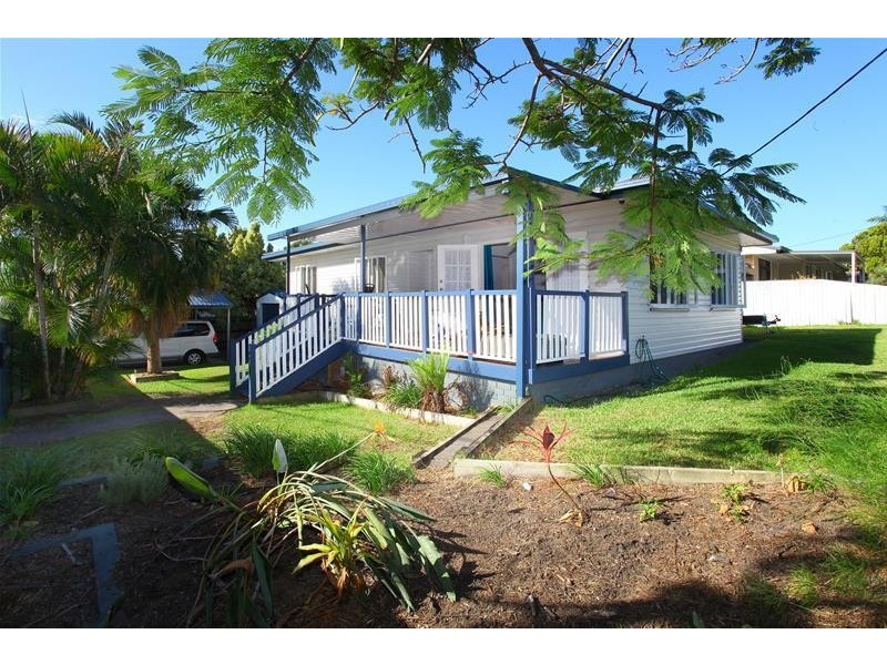 8 Schilling Street, Southport QLD 4215