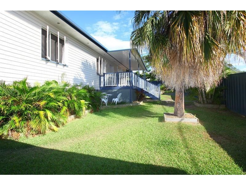 8 Schilling Street, Southport QLD 4215