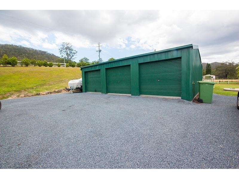 272 Clagiraba Road, Clagiraba QLD 4211