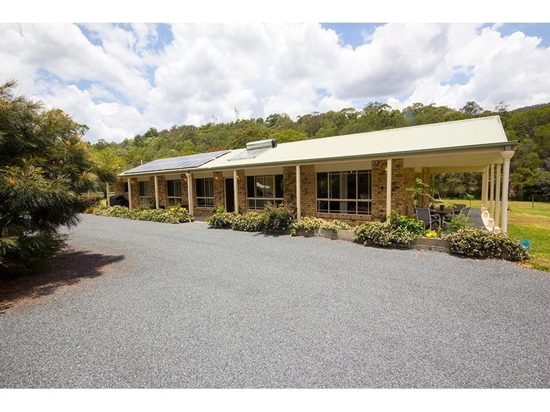 272 Clagiraba Road, Clagiraba QLD 4211