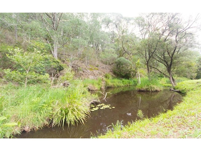 272 Clagiraba Road, Clagiraba QLD 4211