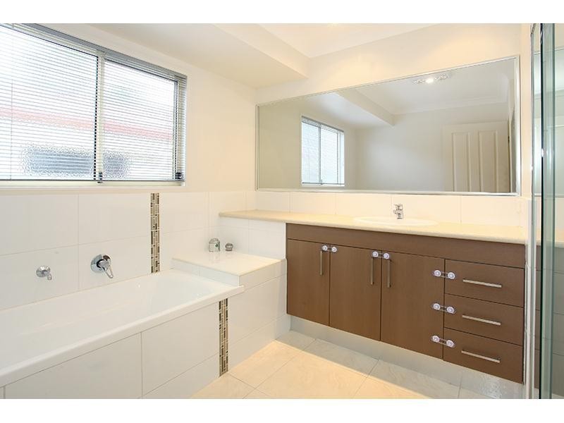 13 Miro Place, Nerang QLD 4211