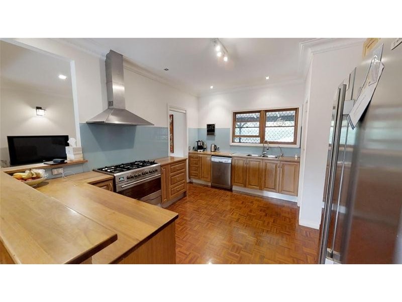 22 Oak Street, Nerang QLD 4211