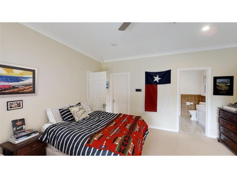 22 Oak Street, Nerang QLD 4211