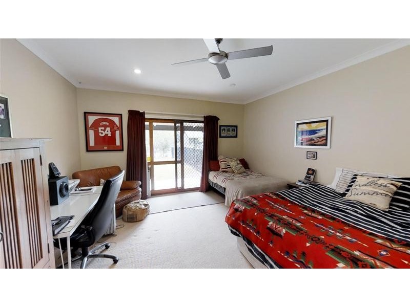 22 Oak Street, Nerang QLD 4211