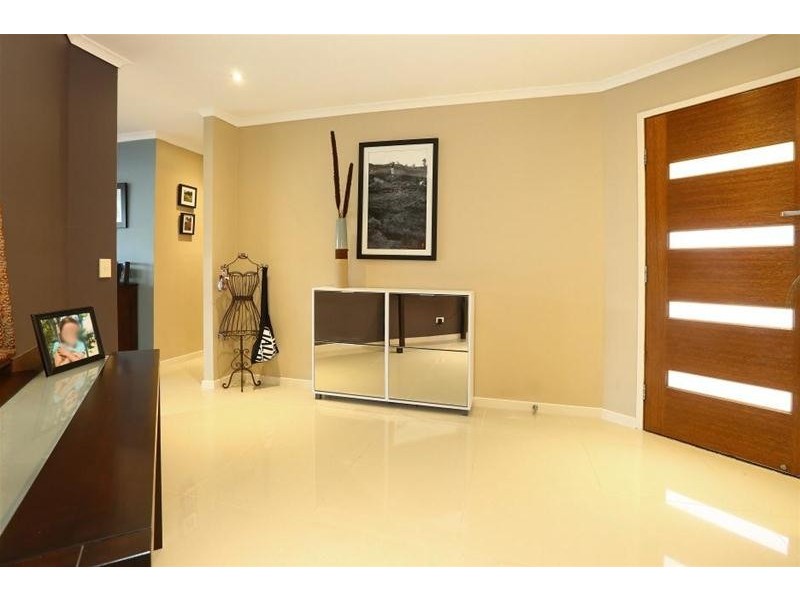 36 Cozens Way, Highland Park QLD 4211