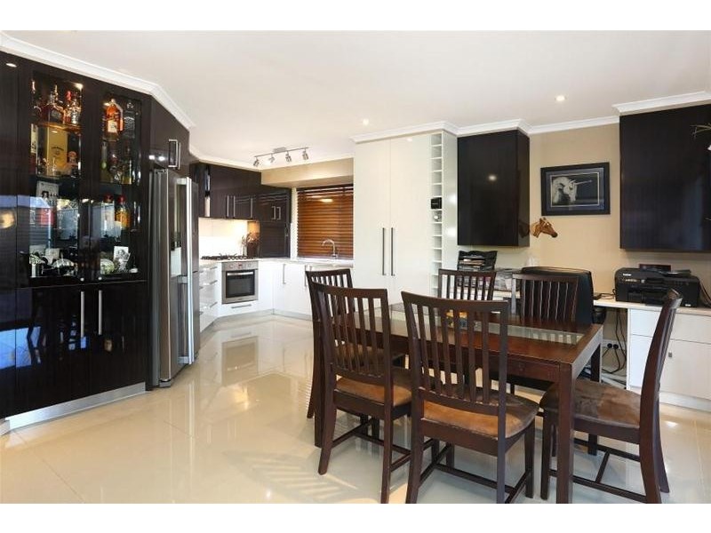 36 Cozens Way, Highland Park QLD 4211