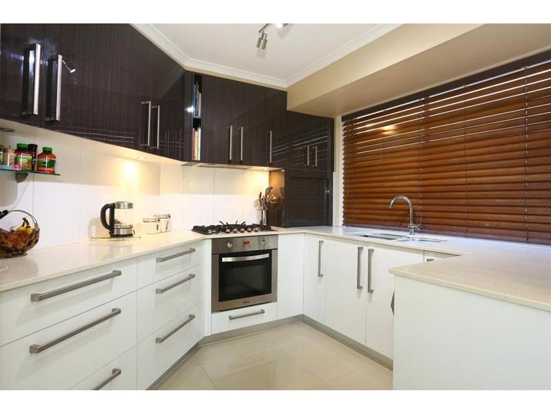 36 Cozens Way, Highland Park QLD 4211