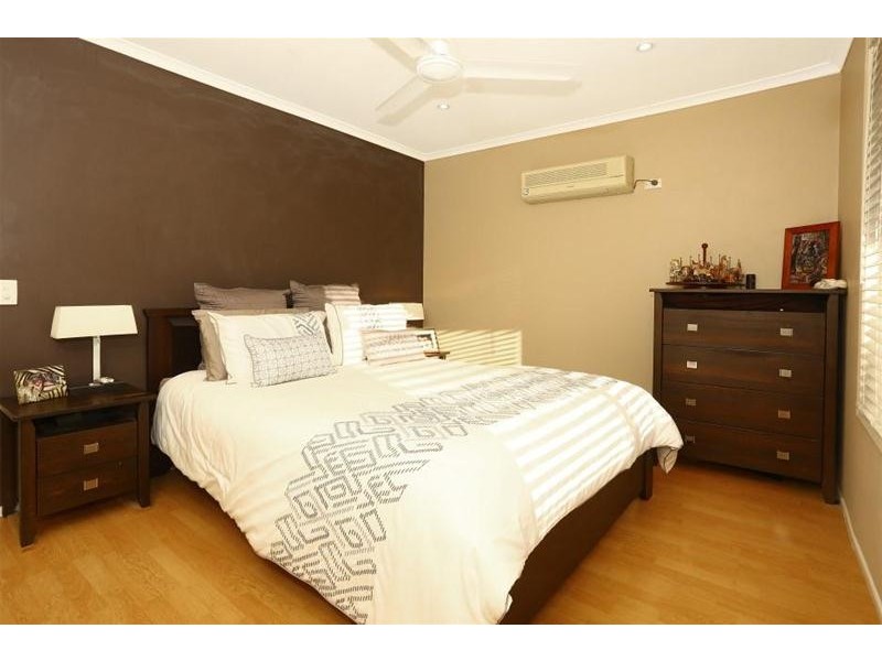 36 Cozens Way, Highland Park QLD 4211