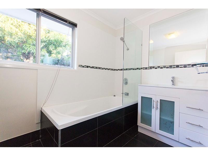 24 Yoolantie Crescent, Nerang QLD 4211