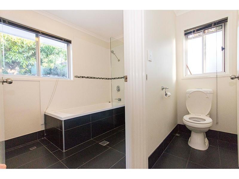 24 Yoolantie Crescent, Nerang QLD 4211