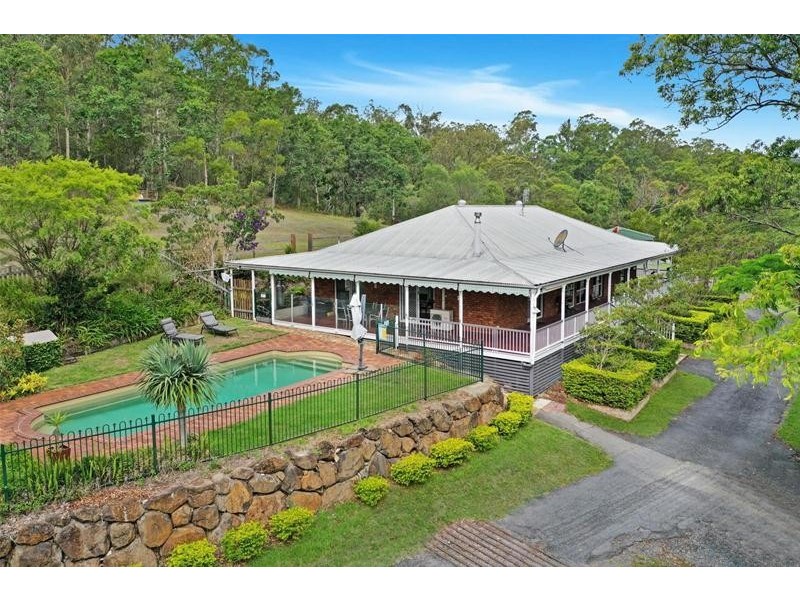 37 Parkway Drive, Advancetown QLD 4211