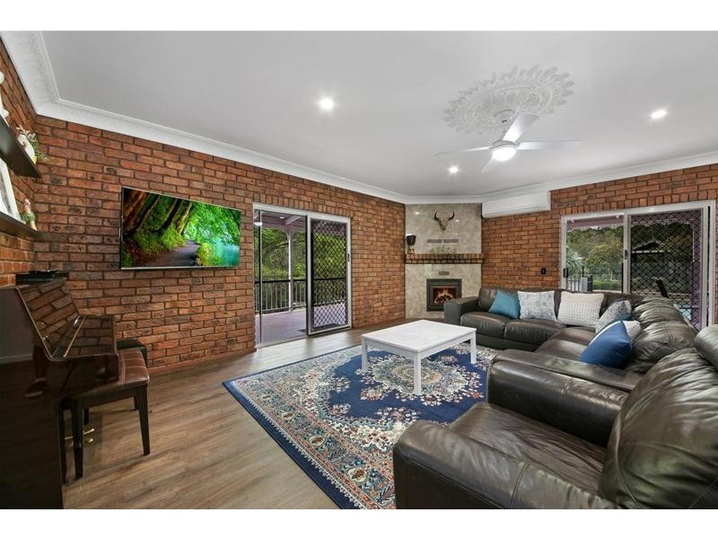 37 Parkway Drive, Advancetown QLD 4211