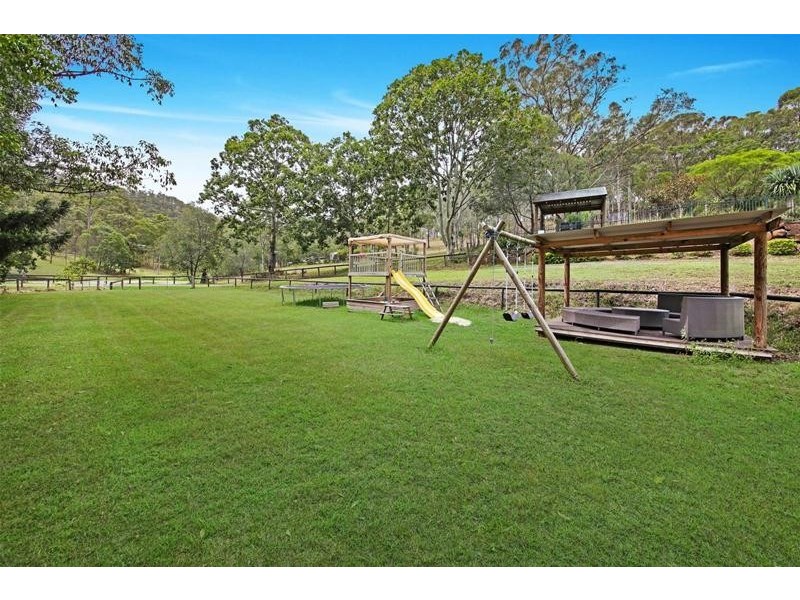 37 Parkway Drive, Advancetown QLD 4211