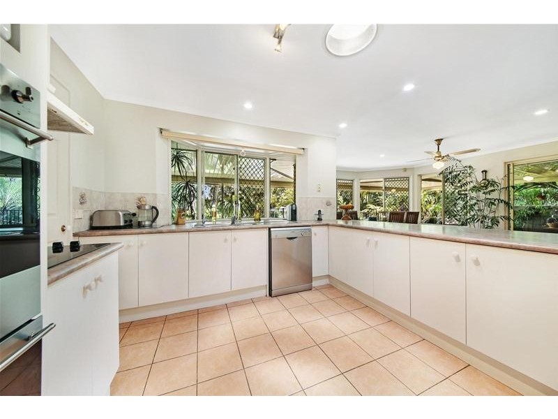 3 Sabina Park Court, Mount Nathan QLD 4211