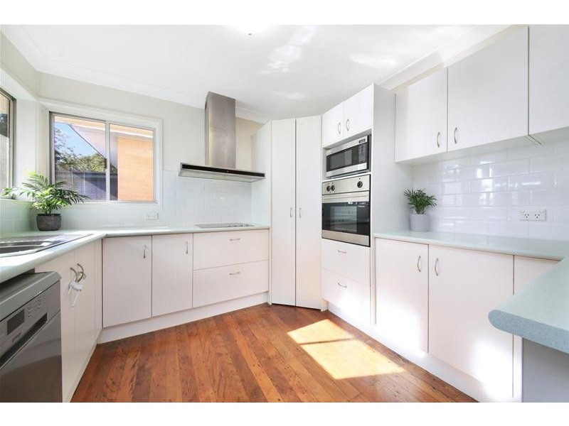 7 Nakina Street, Southport QLD 4215