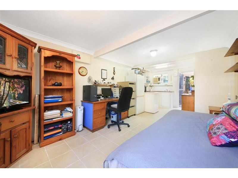 7 Nakina Street, Southport QLD 4215