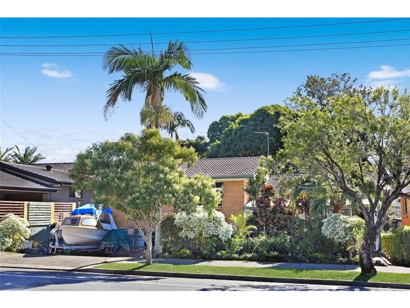 7 Nakina Street, Southport QLD 4215