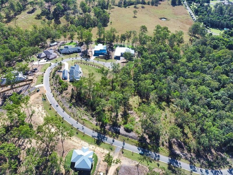 11 Valleyview Drive, Mount Nathan QLD 4211