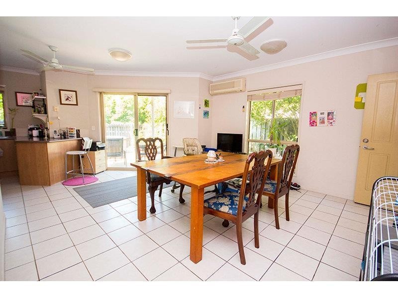2/21 Hellman Street, Molendinar QLD 4214