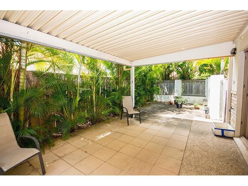 2/21 Hellman Street, Molendinar QLD 4214