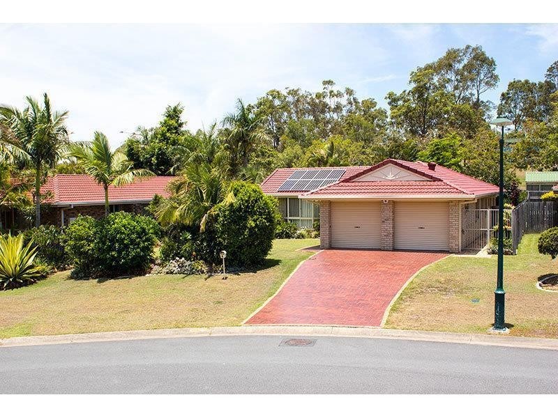 8 Glengarry Close, Highland Park QLD 4211