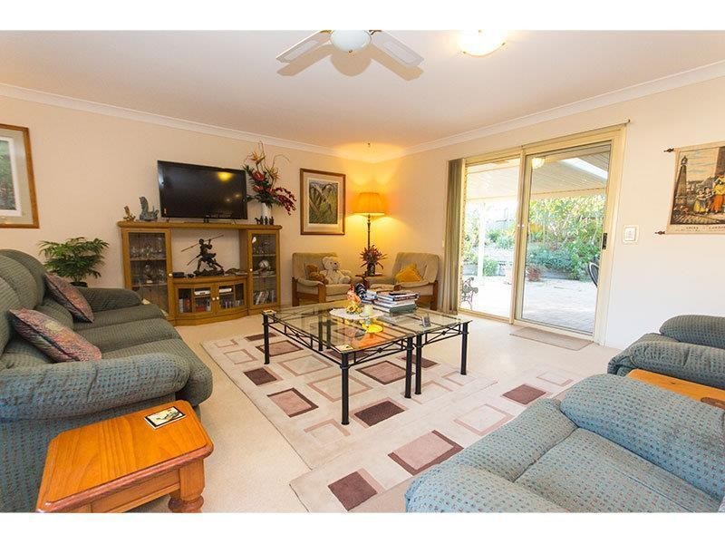 8 Glengarry Close, Highland Park QLD 4211