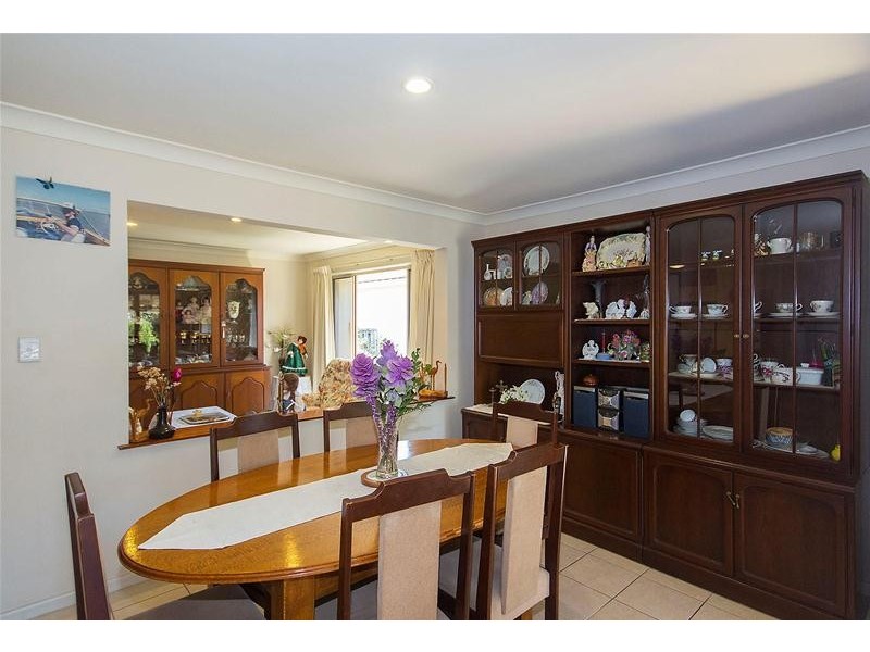 8 Riverwood Drive, Ashmore QLD 4214