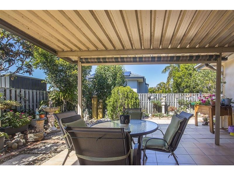 8 Riverwood Drive, Ashmore QLD 4214