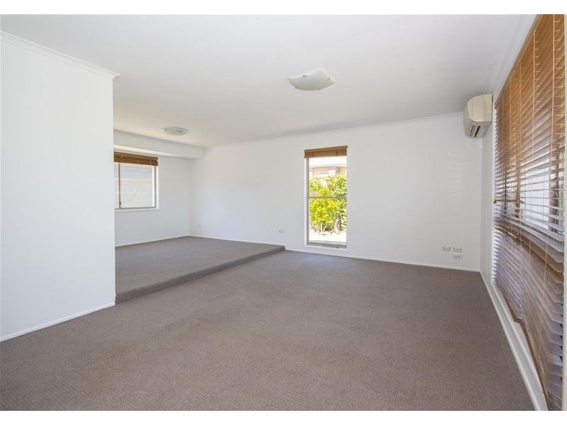 4 Garvie Place, Highland Park QLD 4211