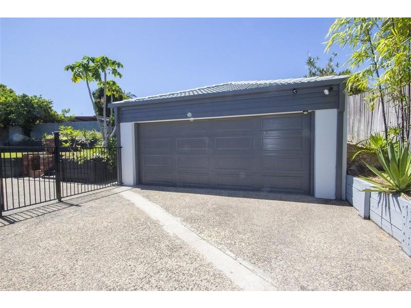 4 Garvie Place, Highland Park QLD 4211