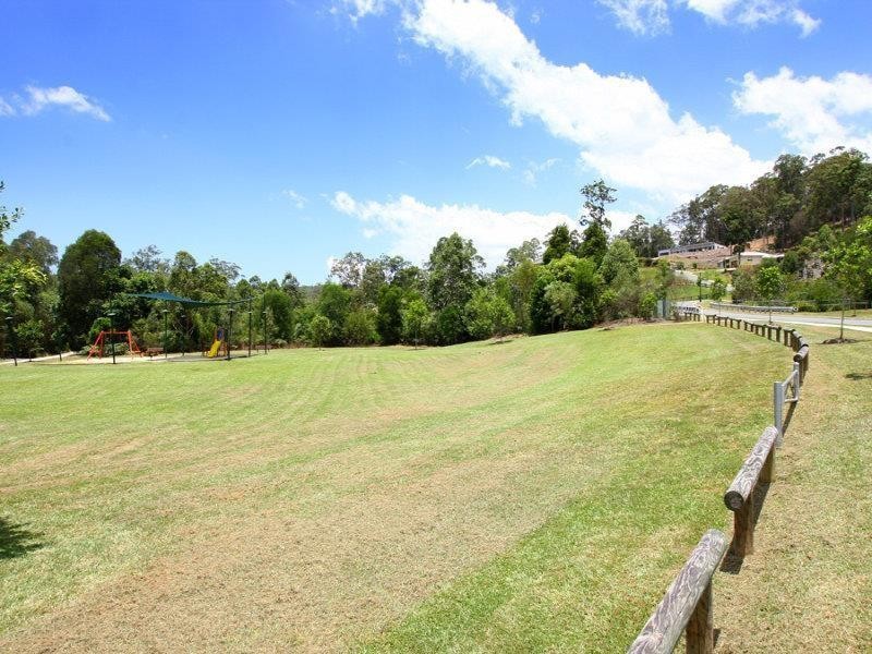 101 Woodland Avenue, Mount Nathan QLD 4211