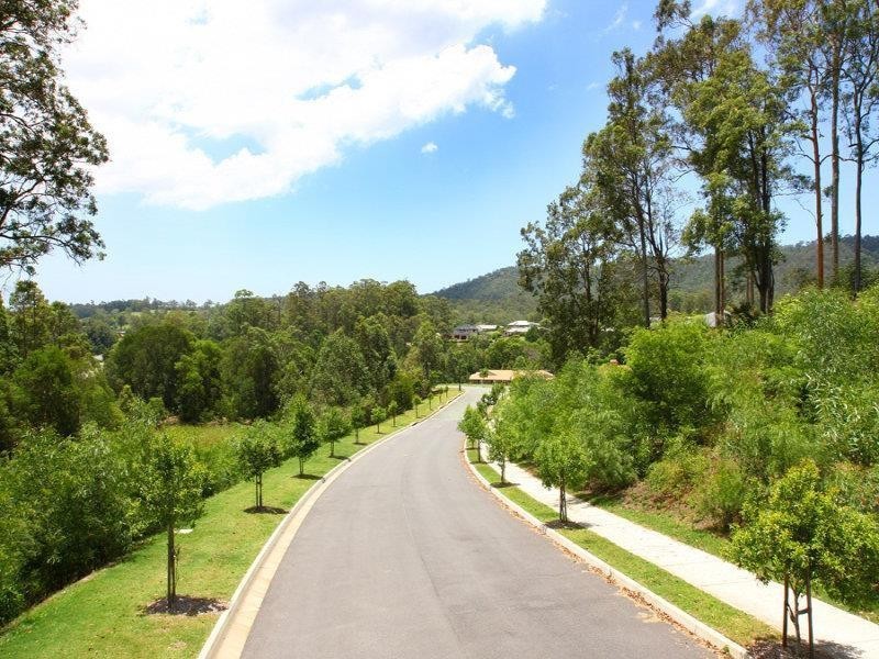 101 Woodland Avenue, Mount Nathan QLD 4211