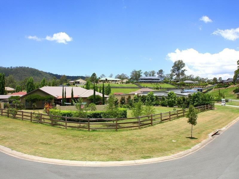 101 Woodland Avenue, Mount Nathan QLD 4211
