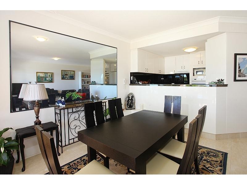 21/81 Boykambil Esplanade, Hope Island QLD 4212