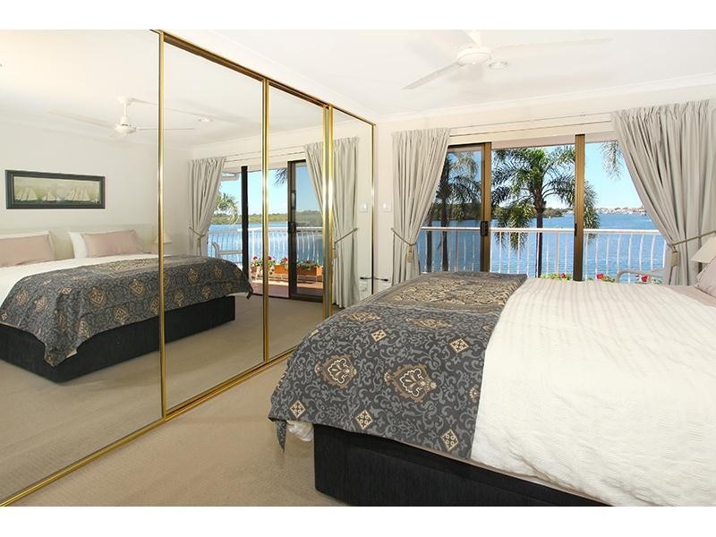 21/81 Boykambil Esplanade, Hope Island QLD 4212