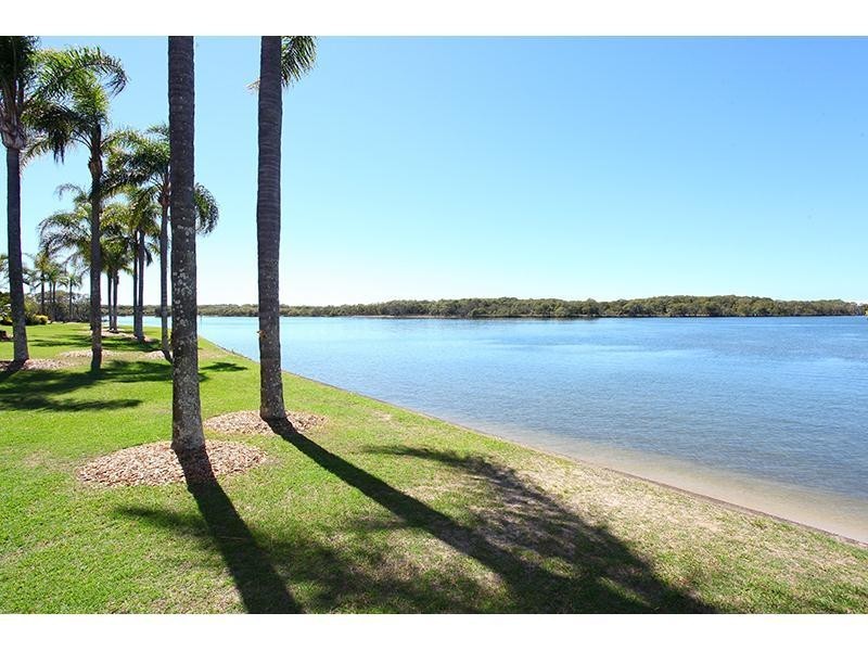 21/81 Boykambil Esplanade, Hope Island QLD 4212