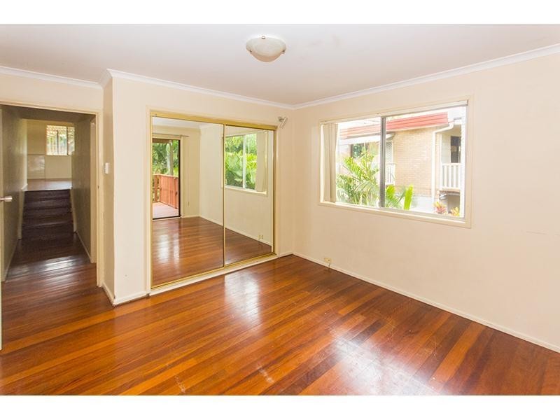 17 Nerang Broadbeach Road, Nerang QLD 4211