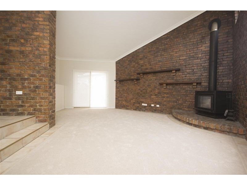 31 Merloo Drive, Nerang QLD 4211