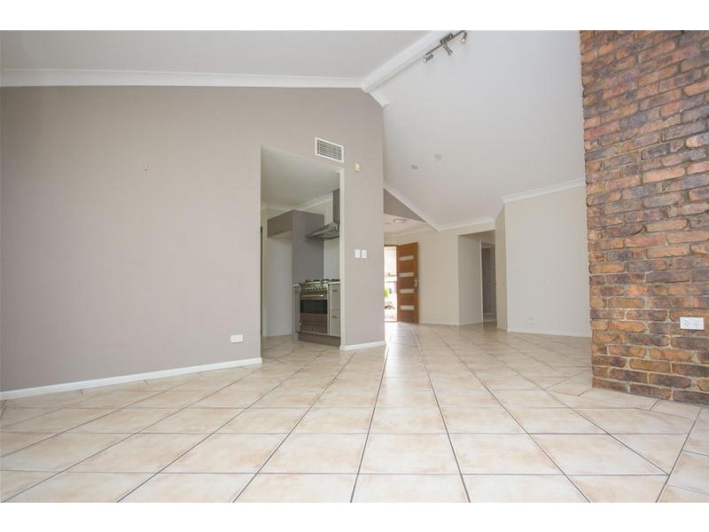 31 Merloo Drive, Nerang QLD 4211