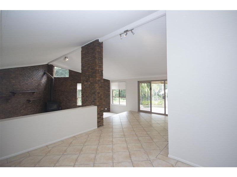 31 Merloo Drive, Nerang QLD 4211