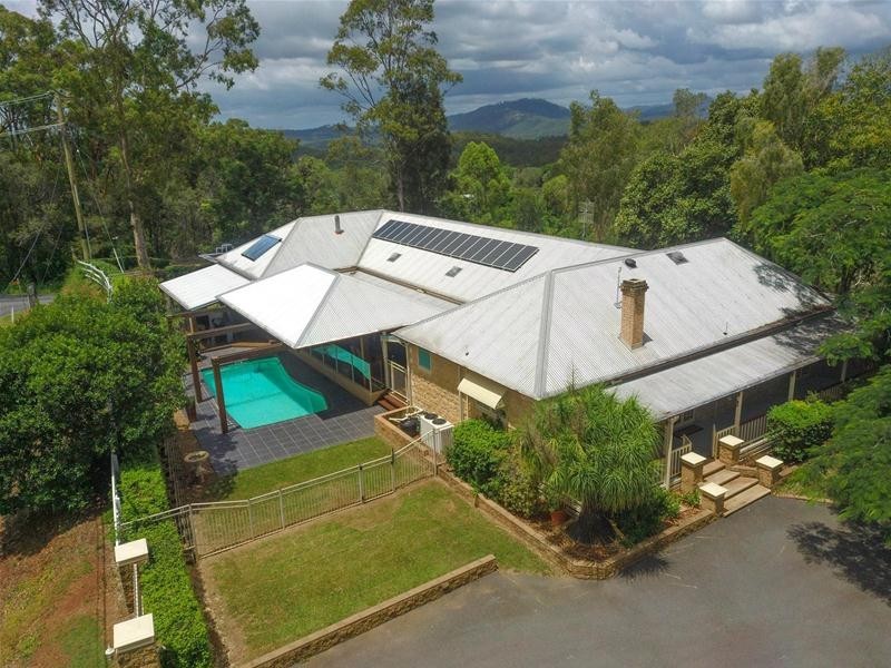 5 Pemberton Close, Mount Nathan QLD 4211