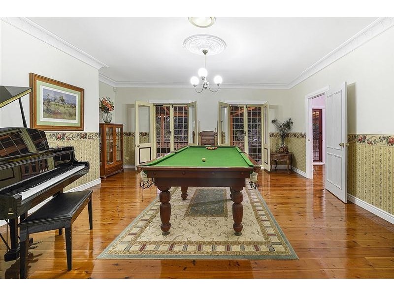 5 Pemberton Close, Mount Nathan QLD 4211