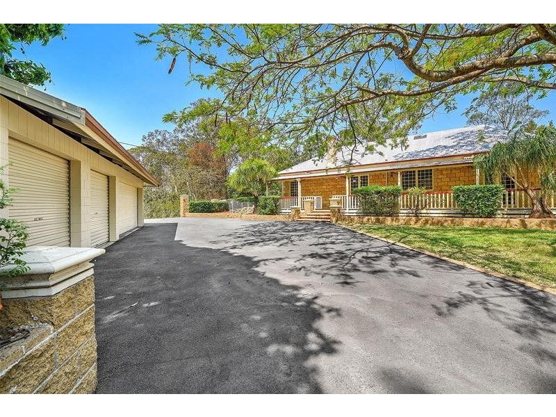 5 Pemberton Close, Mount Nathan QLD 4211