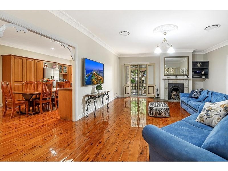 5 Pemberton Close, Mount Nathan QLD 4211