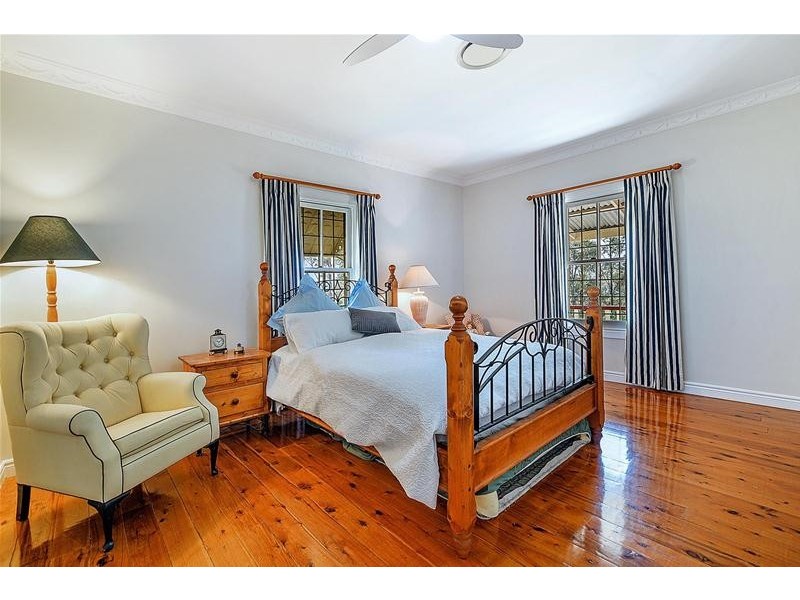 5 Pemberton Close, Mount Nathan QLD 4211