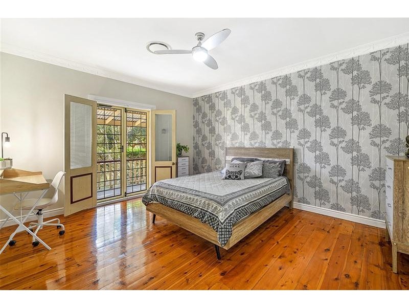 5 Pemberton Close, Mount Nathan QLD 4211